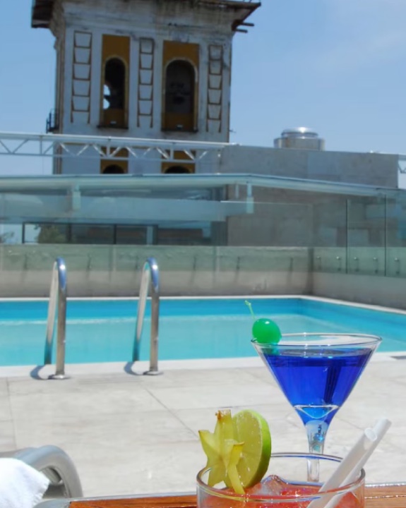 Outdoor pool NH Puebla - Outdoor pool